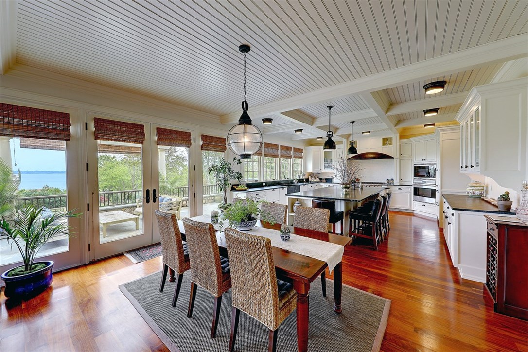 43 Sunset Road Bristol, RI 02809 - Photo 16 of 40