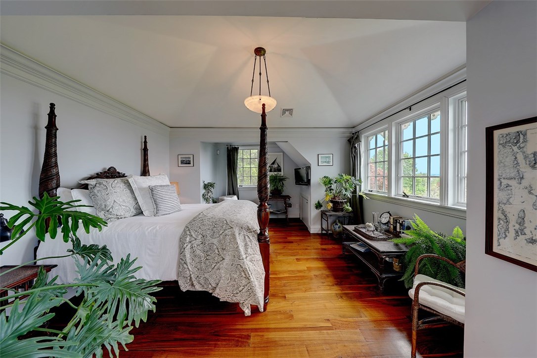 43 Sunset Road Bristol, RI 02809 - Photo 26 of 40