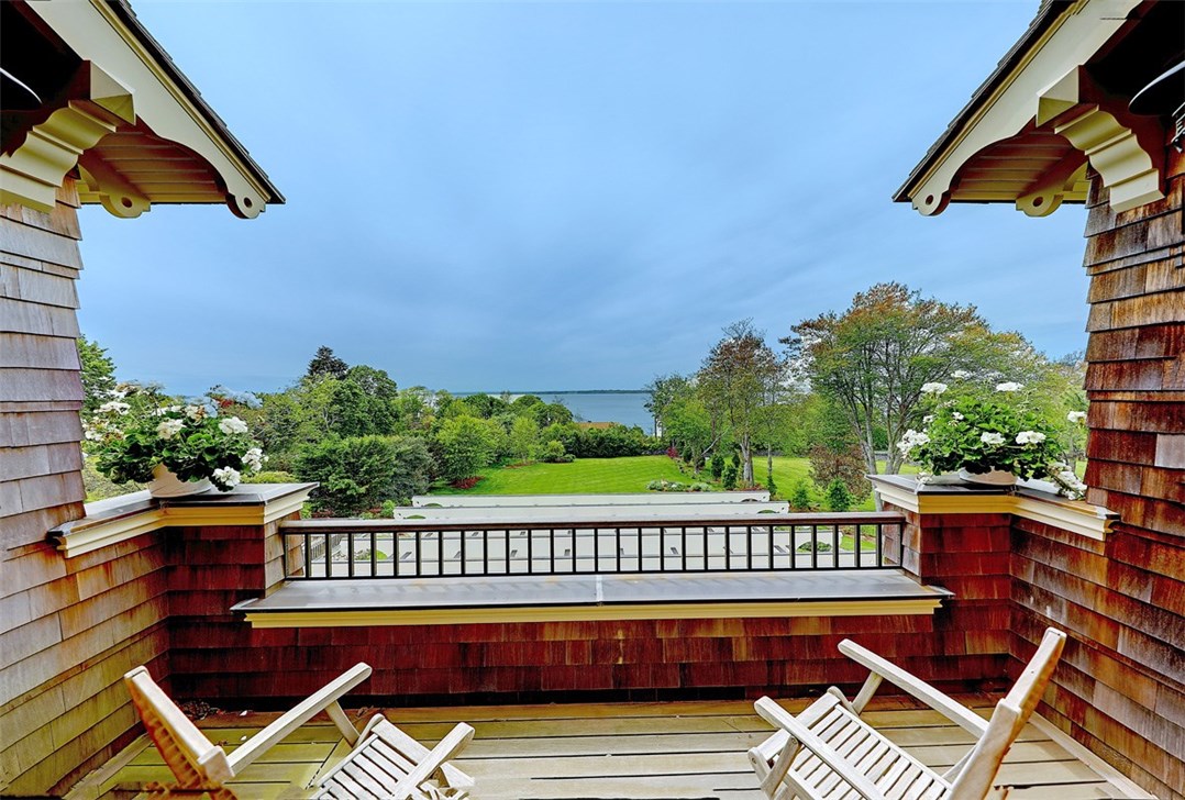 43 Sunset Road Bristol, RI 02809 - Photo 29 of 40