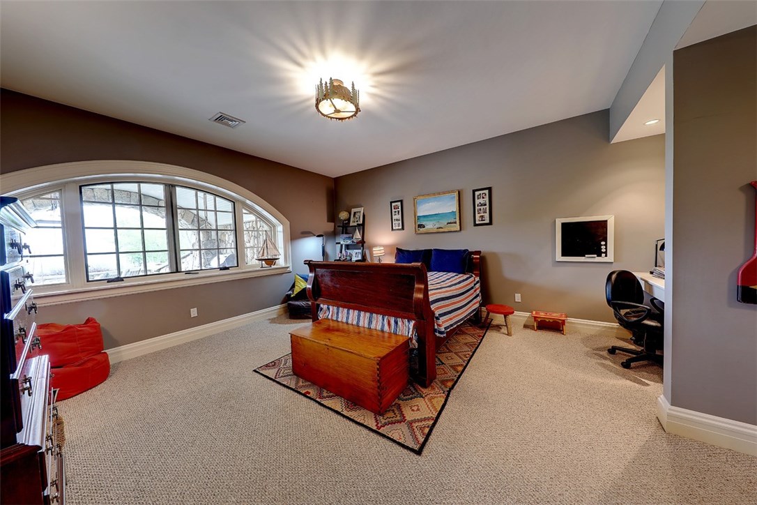 43 Sunset Road Bristol, RI 02809 - Photo 33 of 40