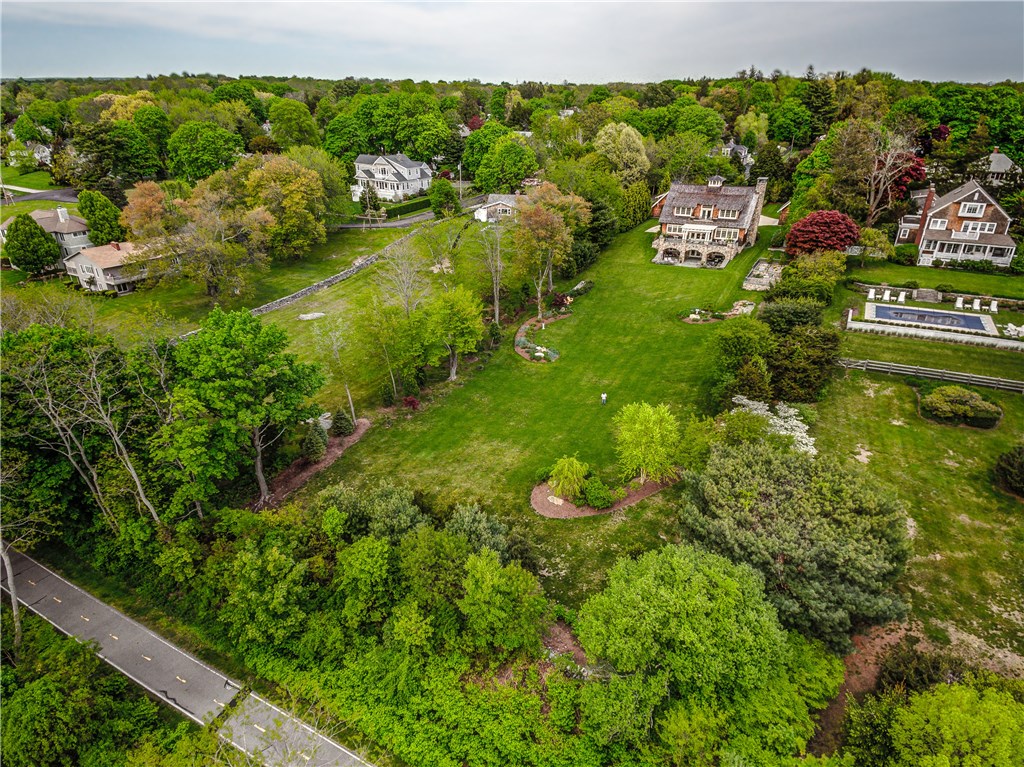 43 Sunset Road Bristol, RI 02809 - Photo 38 of 40