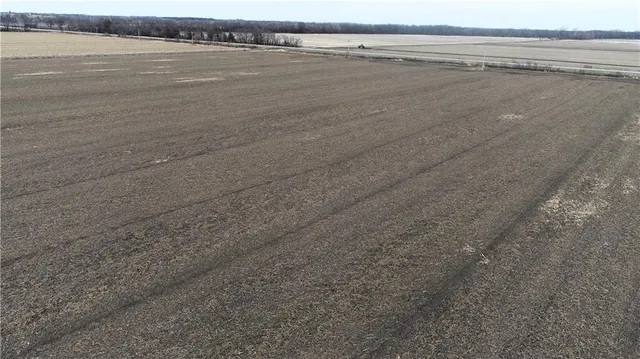 $420,000 | 4 69th Highway, Pattonsburg, MO 64670