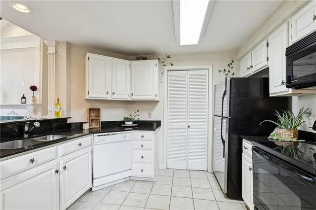 $225,000 | 3724 Audubon Trace, Unit 3724, Jefferson, LA 70121