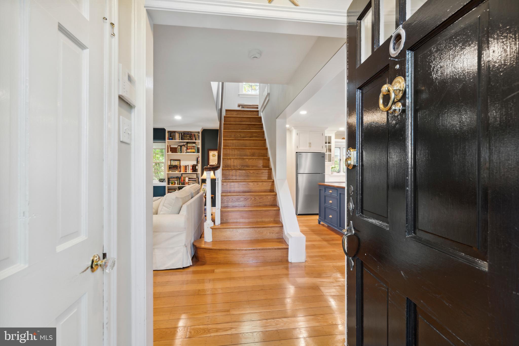 7800 Linden Road Glenside, PA 19038 - Photo 3 of 43 Entry Hall