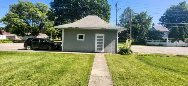$145,000 | 300 East Ash Street, Fairbury, IL 61739