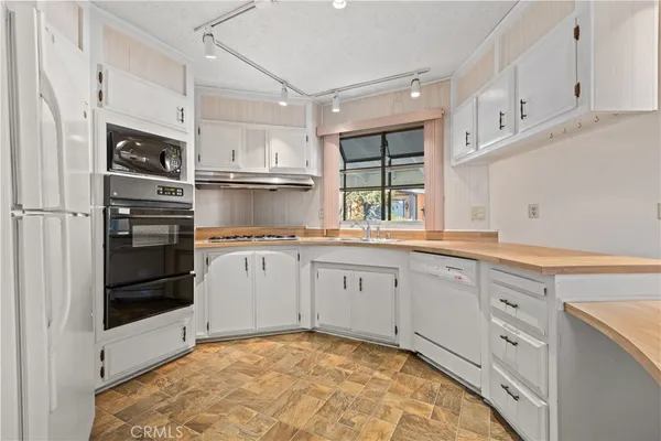 $399,000 | 5200 Irvine Boulevard, Irvine, CA 92620