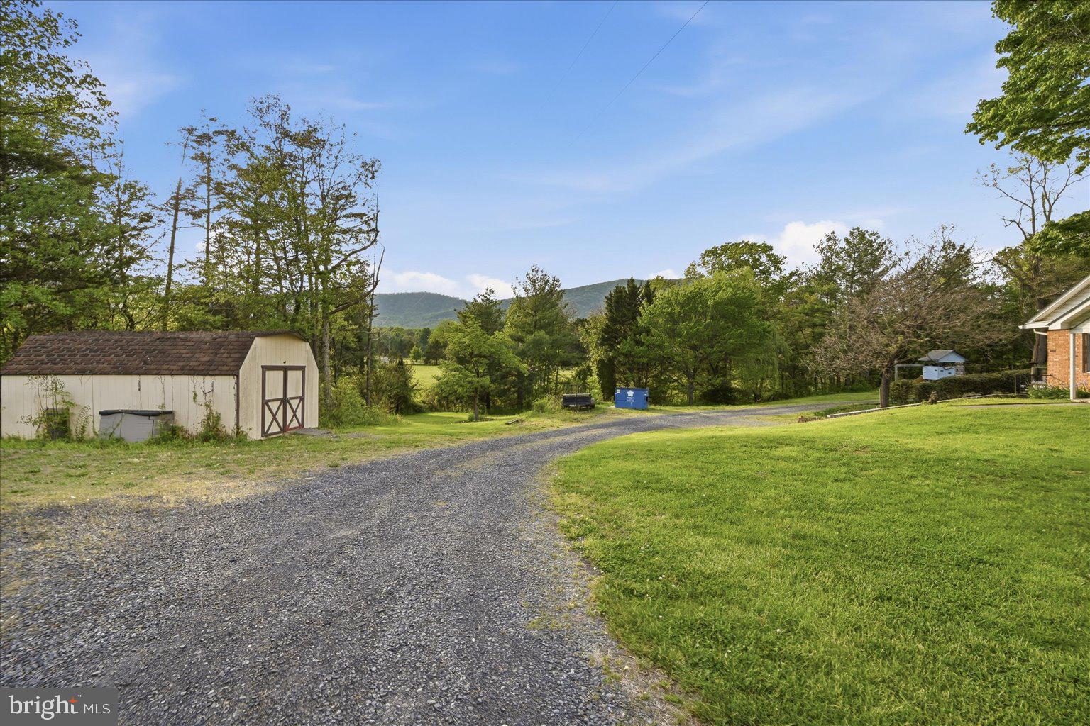 165 Wilson Burke Road Front Royal, VA 22630 - Photo 101 of 134 Circular Driveway