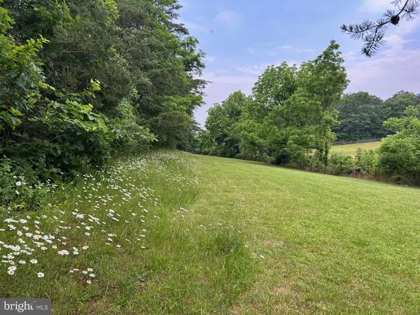 $960,000 | 165 Wilson Burke Road, Front Royal, VA 22630