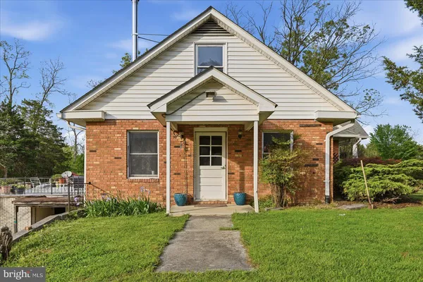 $960,000 | 165 Wilson Burke Road, Front Royal, VA 22630