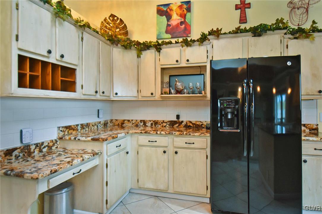 1291 Lieb Road Easton, PA 18040 - Photo 17 of 48 Gallery Image 17
