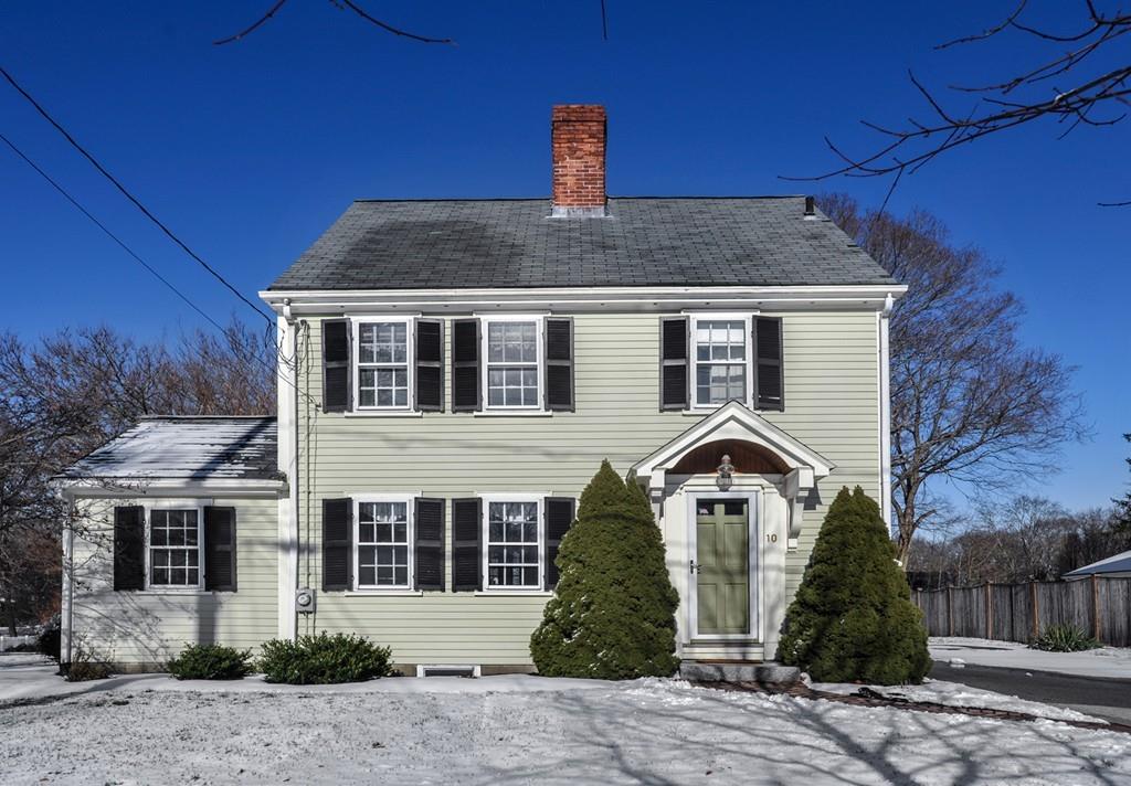 10 Stoddard Road Hingham, MA 02043 - Photo 2 of 26 Gallery Image 2
