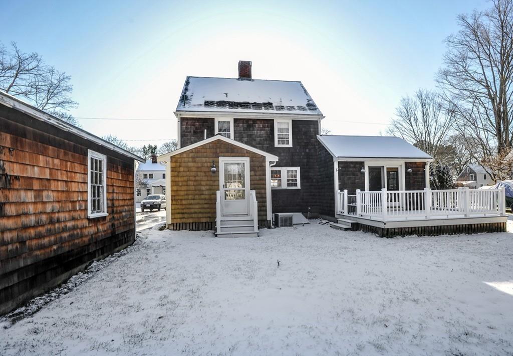 10 Stoddard Road Hingham, MA 02043 - Photo 3 of 26 Gallery Image 3