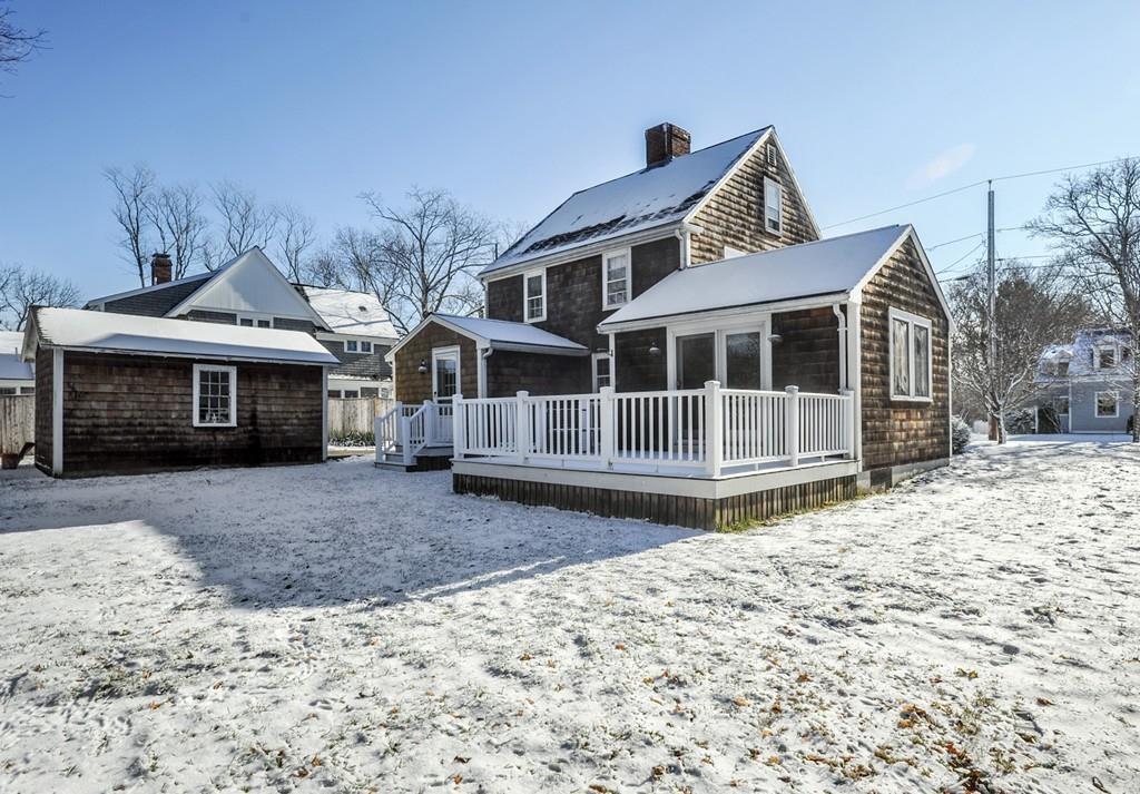 10 Stoddard Road Hingham, MA 02043 - Photo 4 of 26 Gallery Image 4