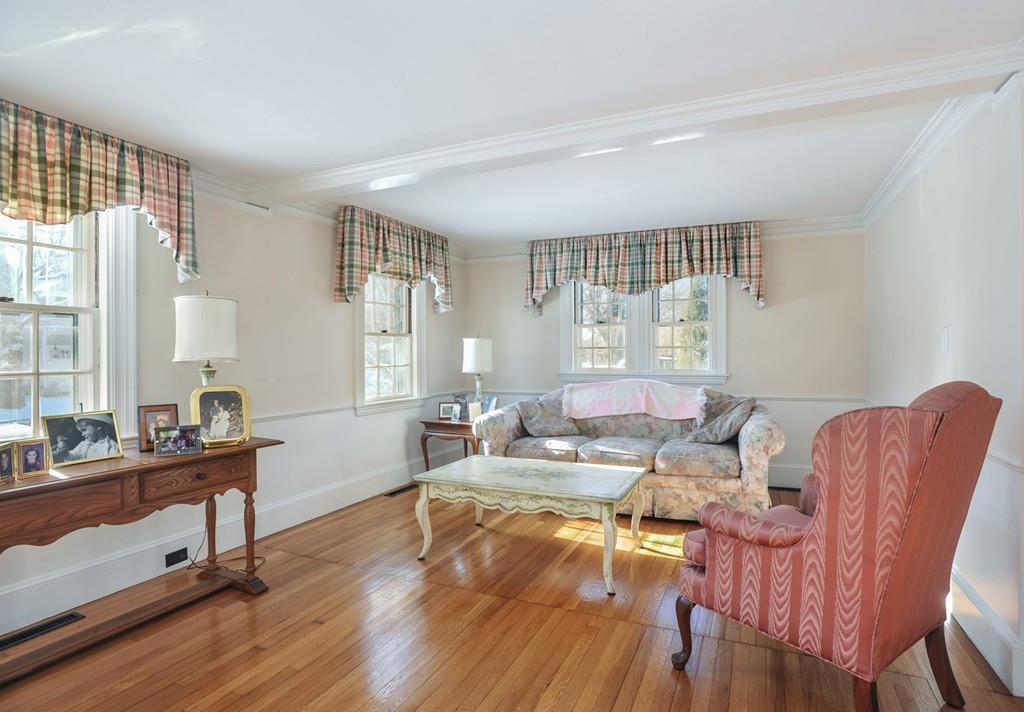 10 Stoddard Road Hingham, MA 02043 - Photo 7 of 26 Gallery Image 7