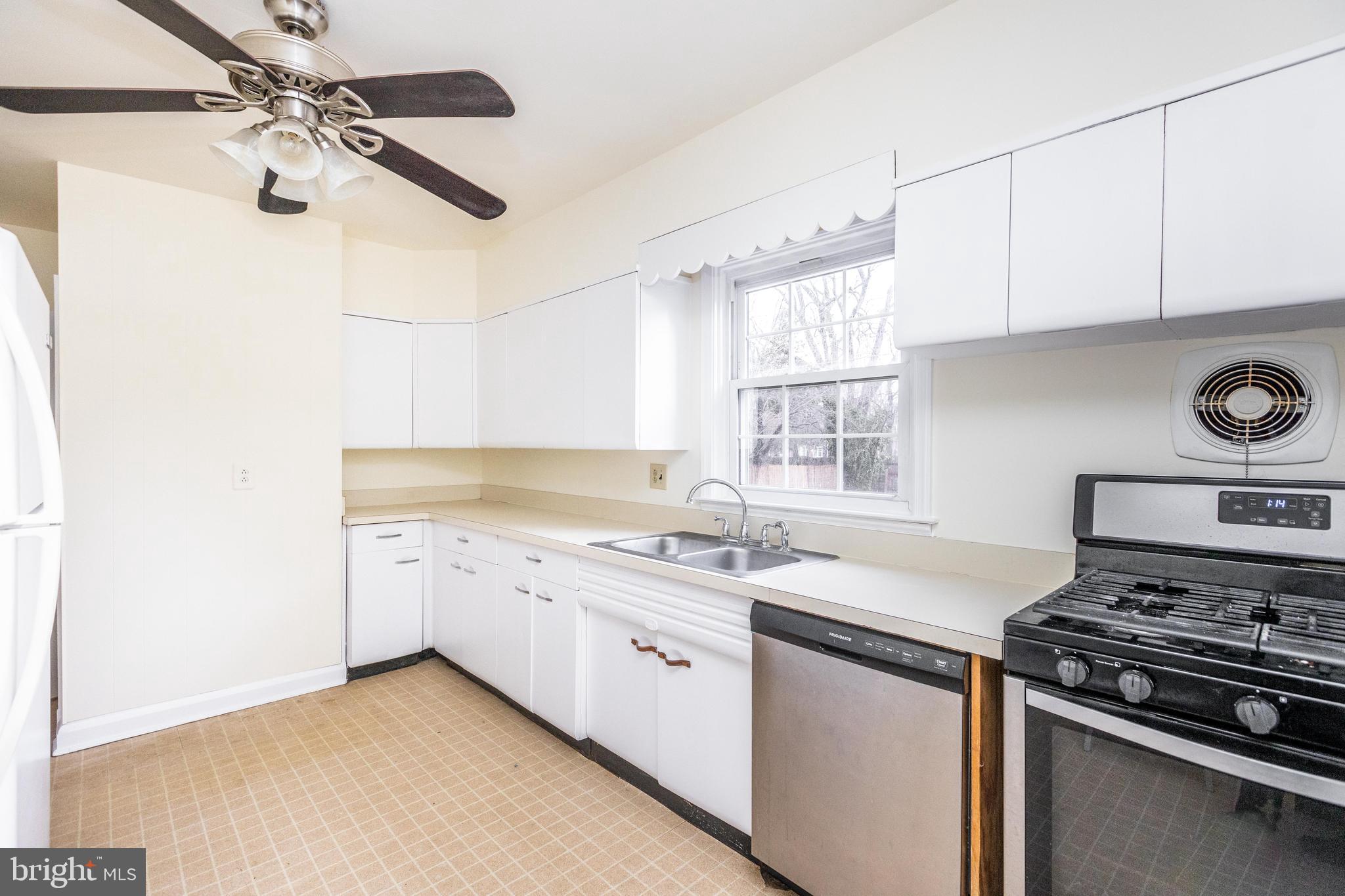 7004 York Road Baltimore, MD 21212 - Photo 13 of 30