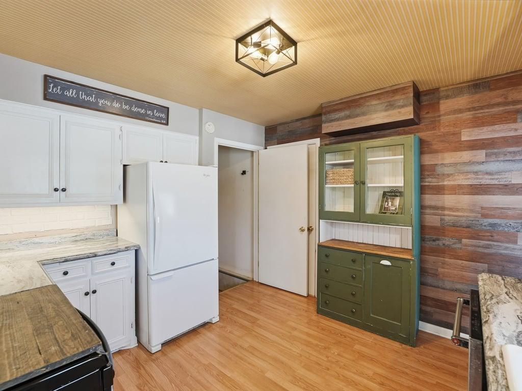 2410 Clearwater Road St. Cloud, MN 56301 - Photo 8 of 26