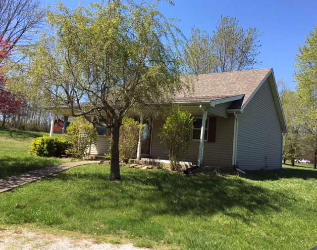 1745 Meridian Road Mitchell, IN 47446 - Photo 2 of 12