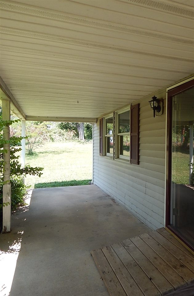 1745 Meridian Road Mitchell, IN 47446 - Photo 4 of 12