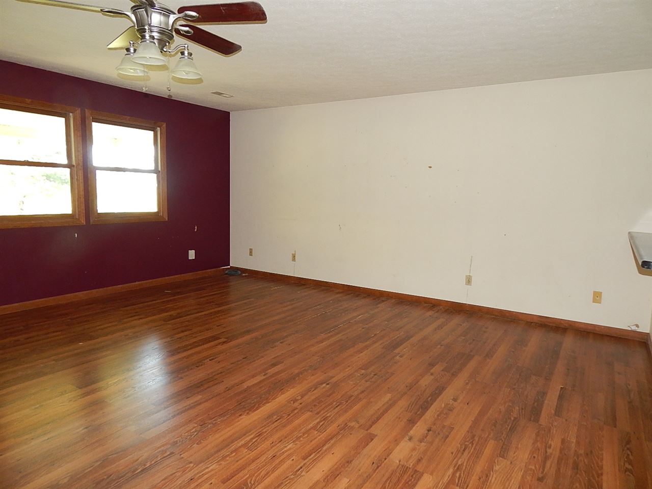 1745 Meridian Road Mitchell, IN 47446 - Photo 6 of 12