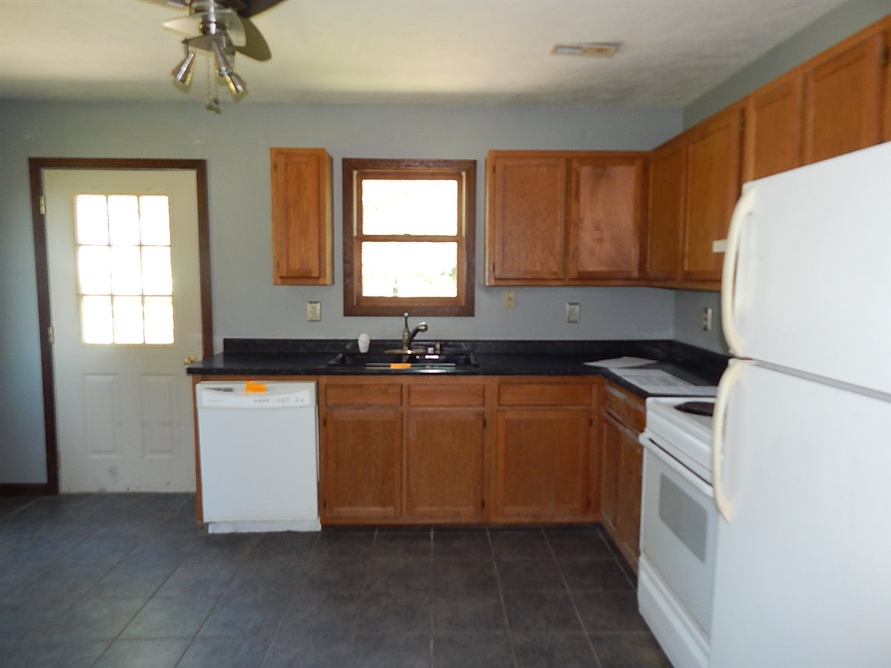 1745 Meridian Road Mitchell, IN 47446 - Photo 9 of 12