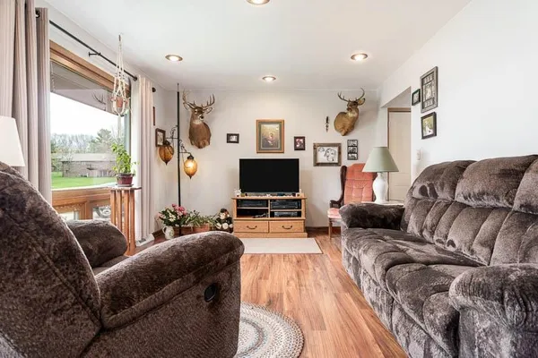 $334,900 | 718 Crist Road, Beloit, WI 53511