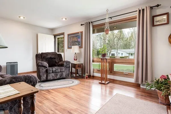 $334,900 | 718 Crist Road, Beloit, WI 53511