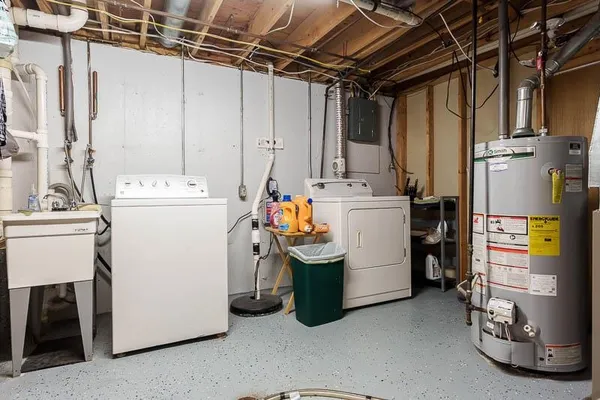 $334,900 | 718 Crist Road, Beloit, WI 53511