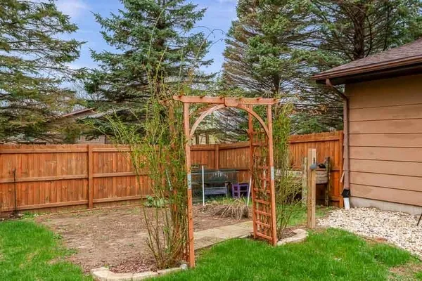 $334,900 | 718 Crist Road, Beloit, WI 53511