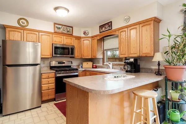 $334,900 | 718 Crist Road, Beloit, WI 53511