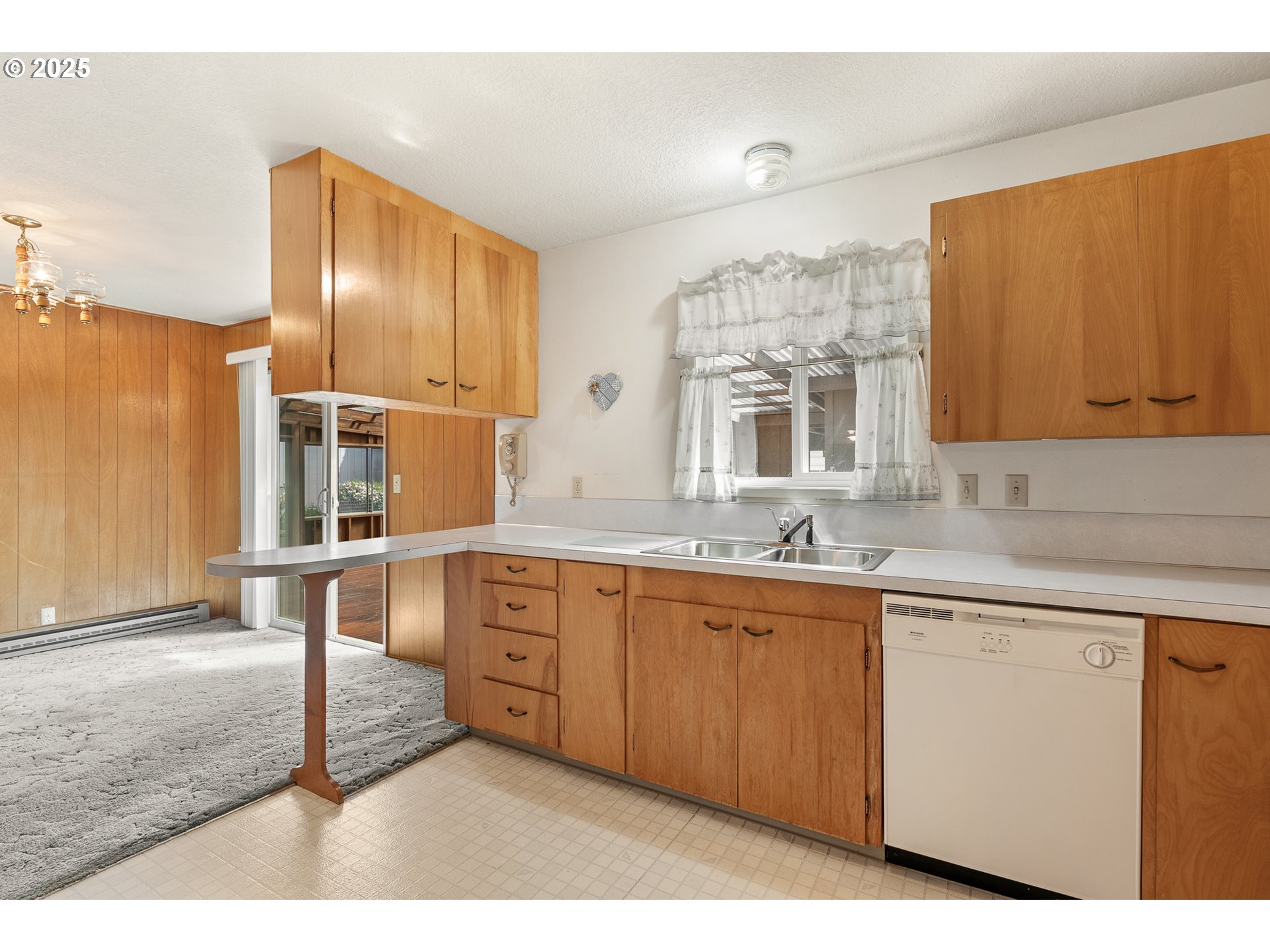 1088 Nopal Street Florence, OR 97439 - Photo 16 of 37 a spacious bathroom with a granite countertop sink and a mirror
