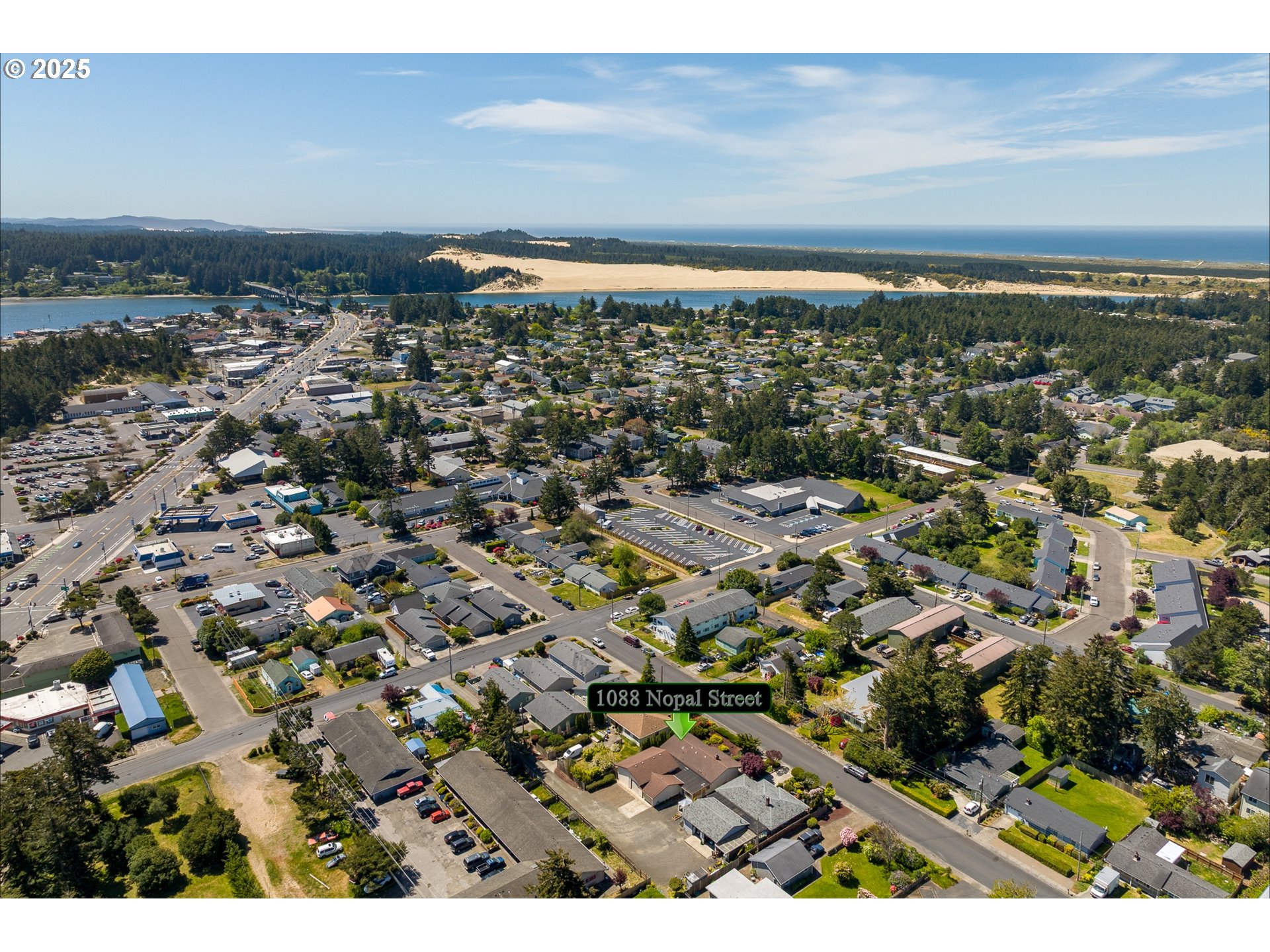 1088 Nopal Street Florence, OR 97439 - Photo 2 of 37 an aerial view of multiple house