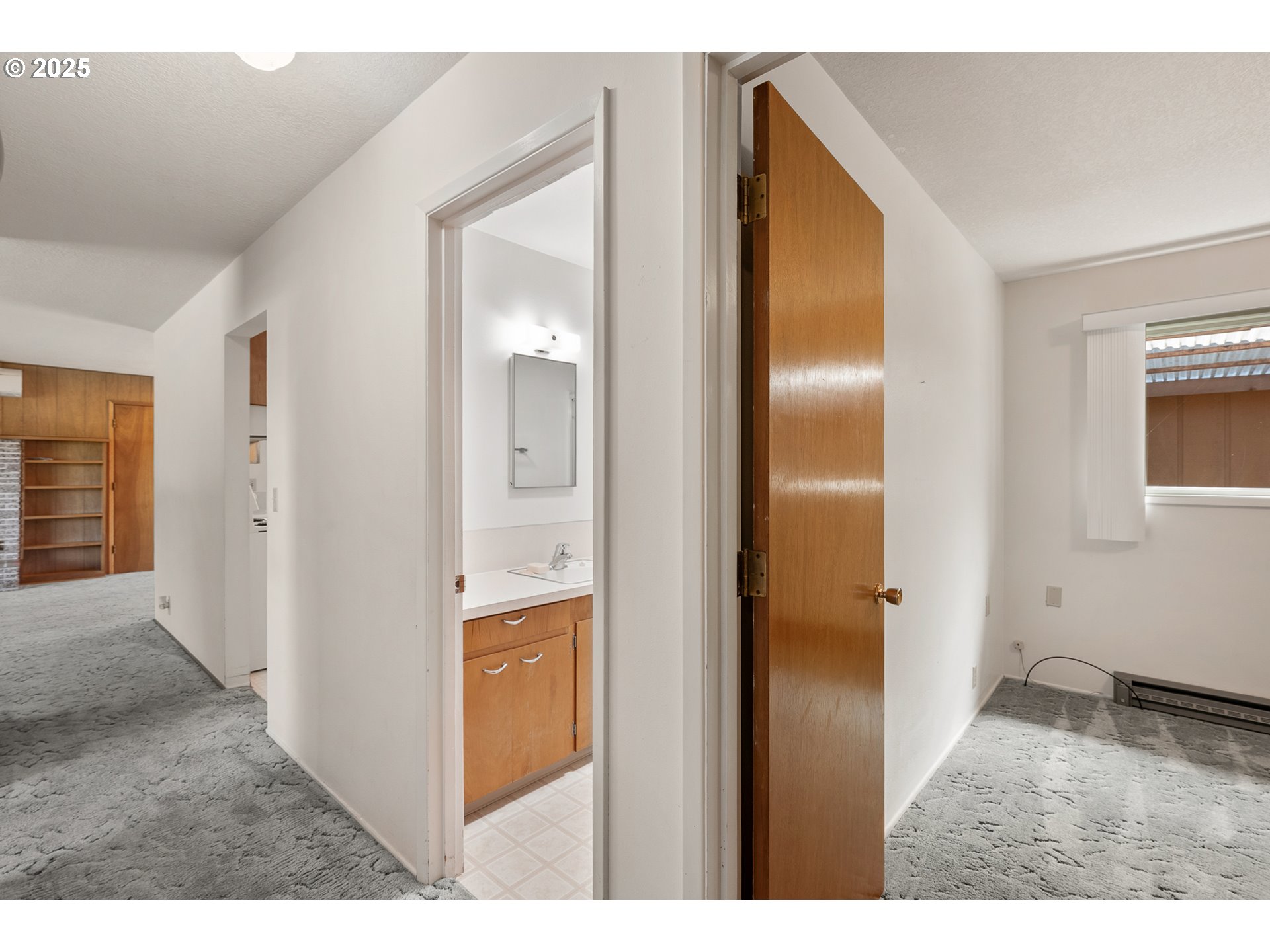 1088 Nopal Street Florence, OR 97439 - Photo 26 of 37 a view of a kitchen from the hallway