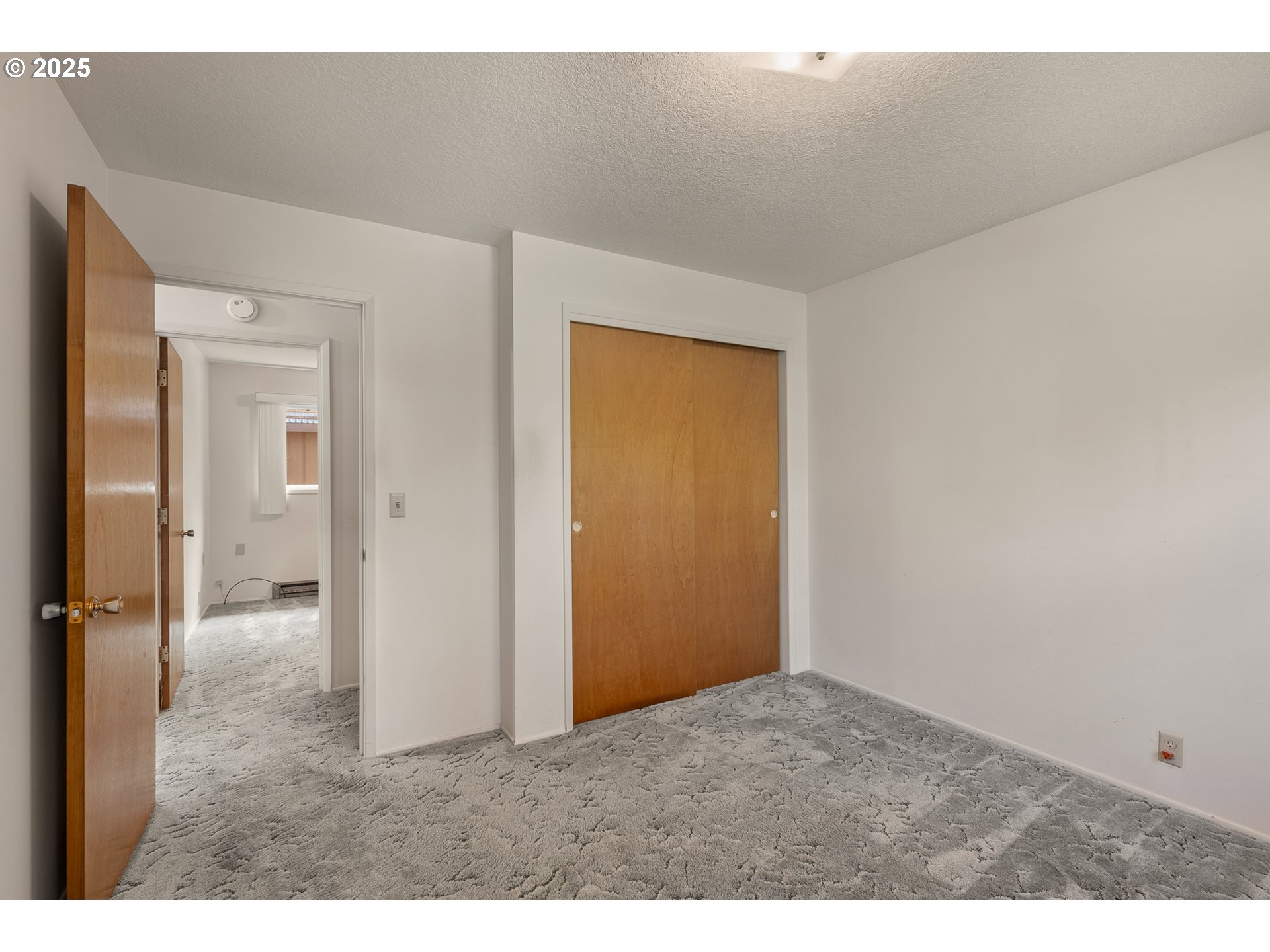 1088 Nopal Street Florence, OR 97439 - Photo 32 of 37 a view of an empty room