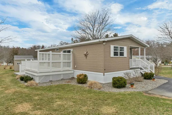 $319,900 | 3 Slate Run, North Hampton, NH 03862