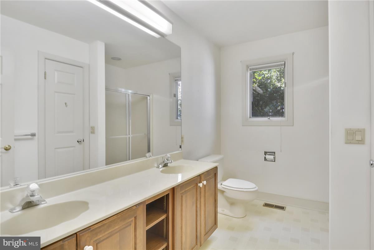 6861 Edge Creek Road St. Michaels, MD 21663 - Photo 25 of 34 Bath Main level