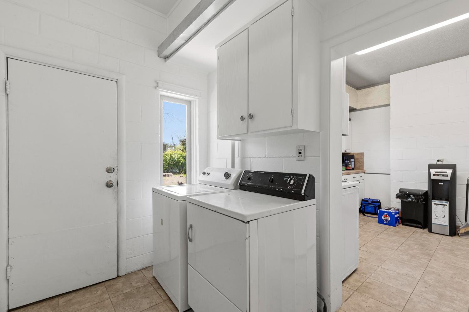 724 Webster Street Colusa, CA 95932 - Photo 21 of 48 a room with storage and utility