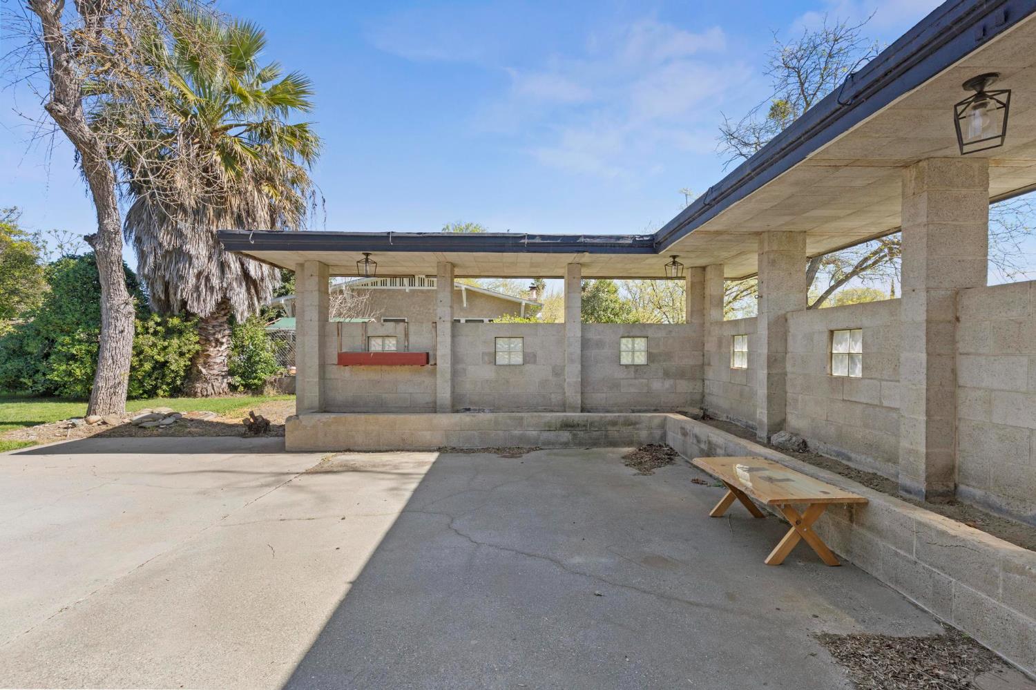 724 Webster Street Colusa, CA 95932 - Photo 24 of 48 a living room with a large window and yard