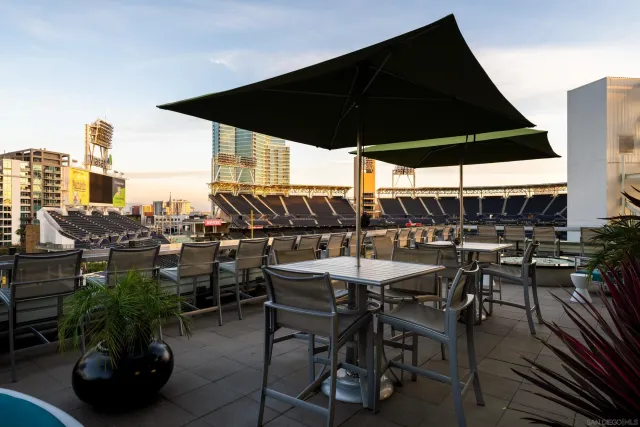 $1,790,000 | 325 7th Avenue, Unit 2204, San Diego, CA 92101