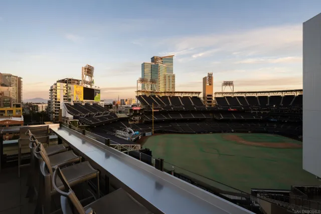 $1,790,000 | 325 7th Avenue, Unit 2204, San Diego, CA 92101