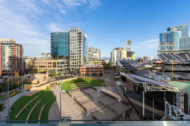 $1,790,000 | 325 7th Avenue, Unit 2204, San Diego, CA 92101