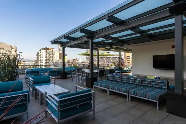 $1,790,000 | 325 7th Avenue, Unit 2204, San Diego, CA 92101