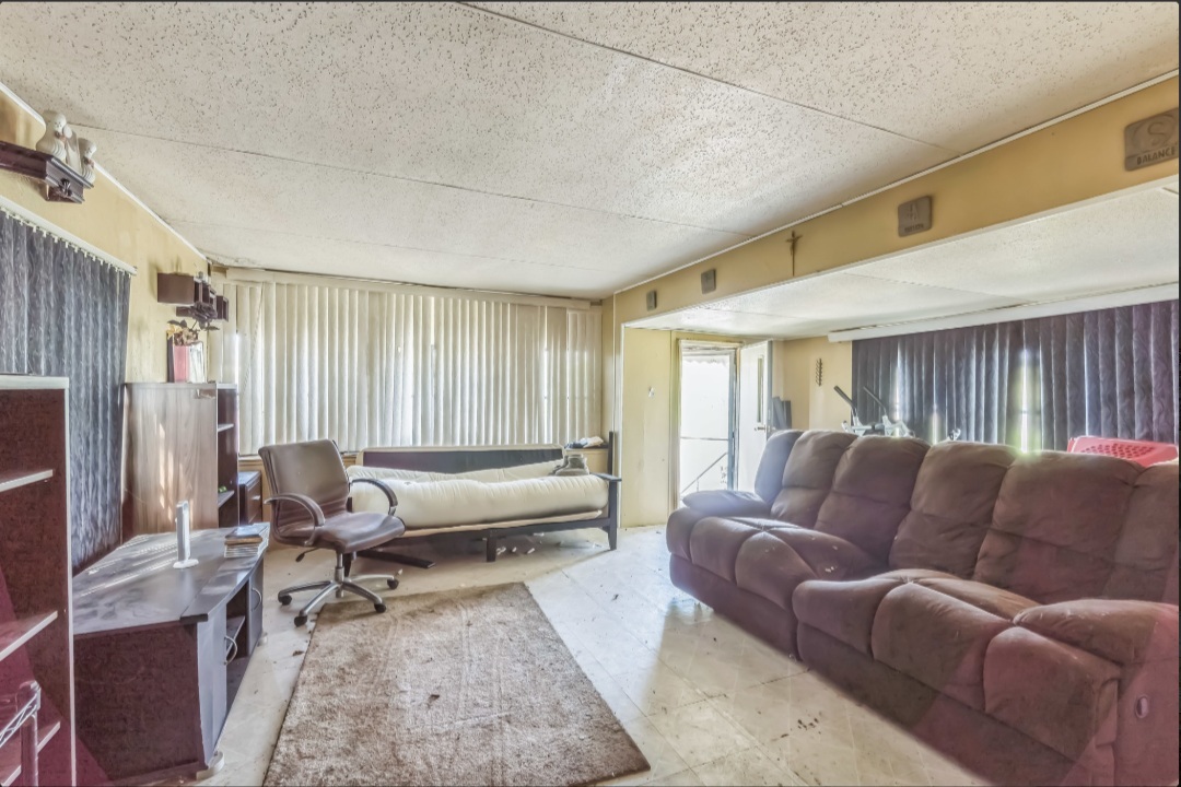 851 Mackey Lane Elgin, IL 60120 - Photo 4 of 19