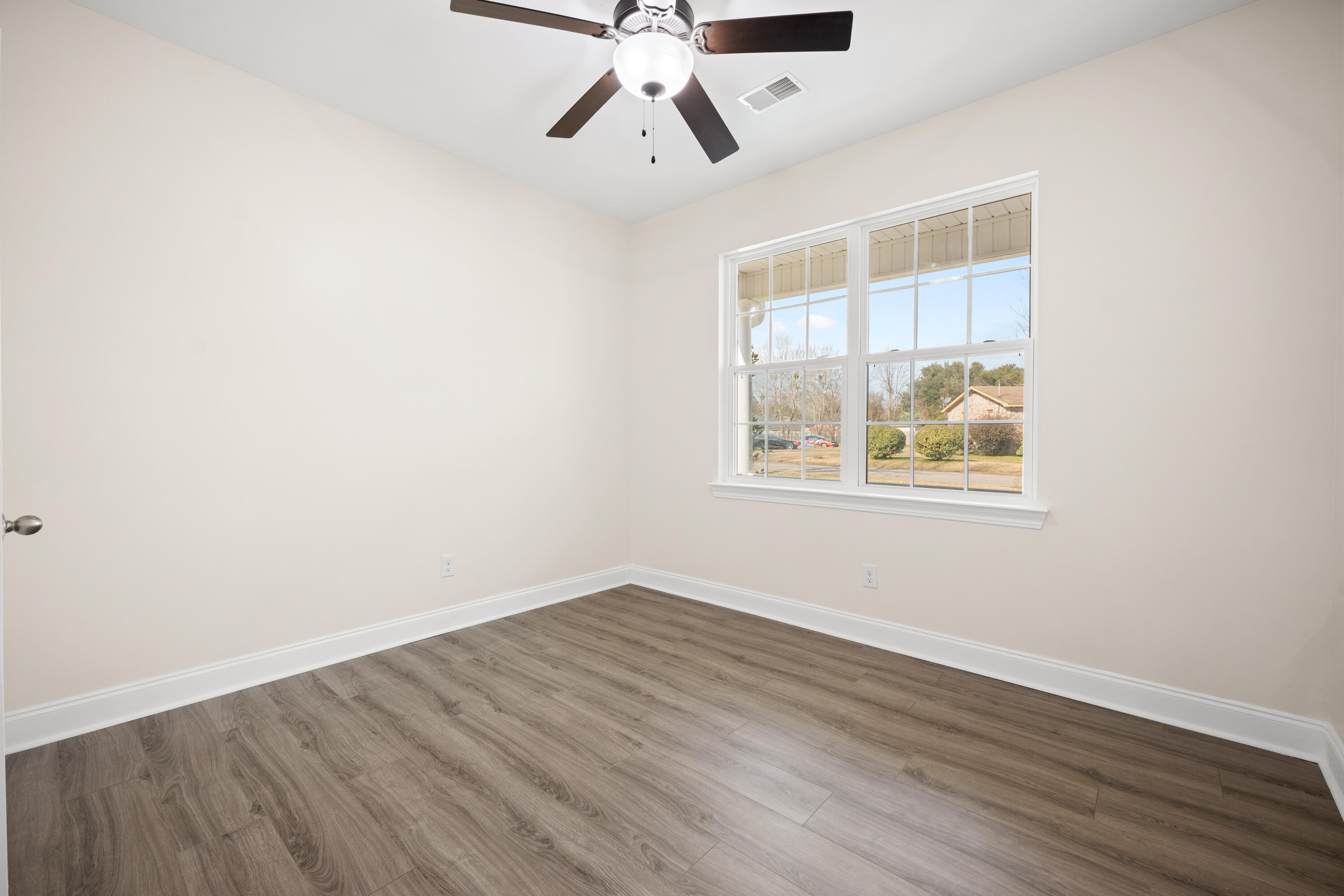 5037 Govan Road Hollywood, SC 29449 - Photo 21 of 27 Bedroom 3