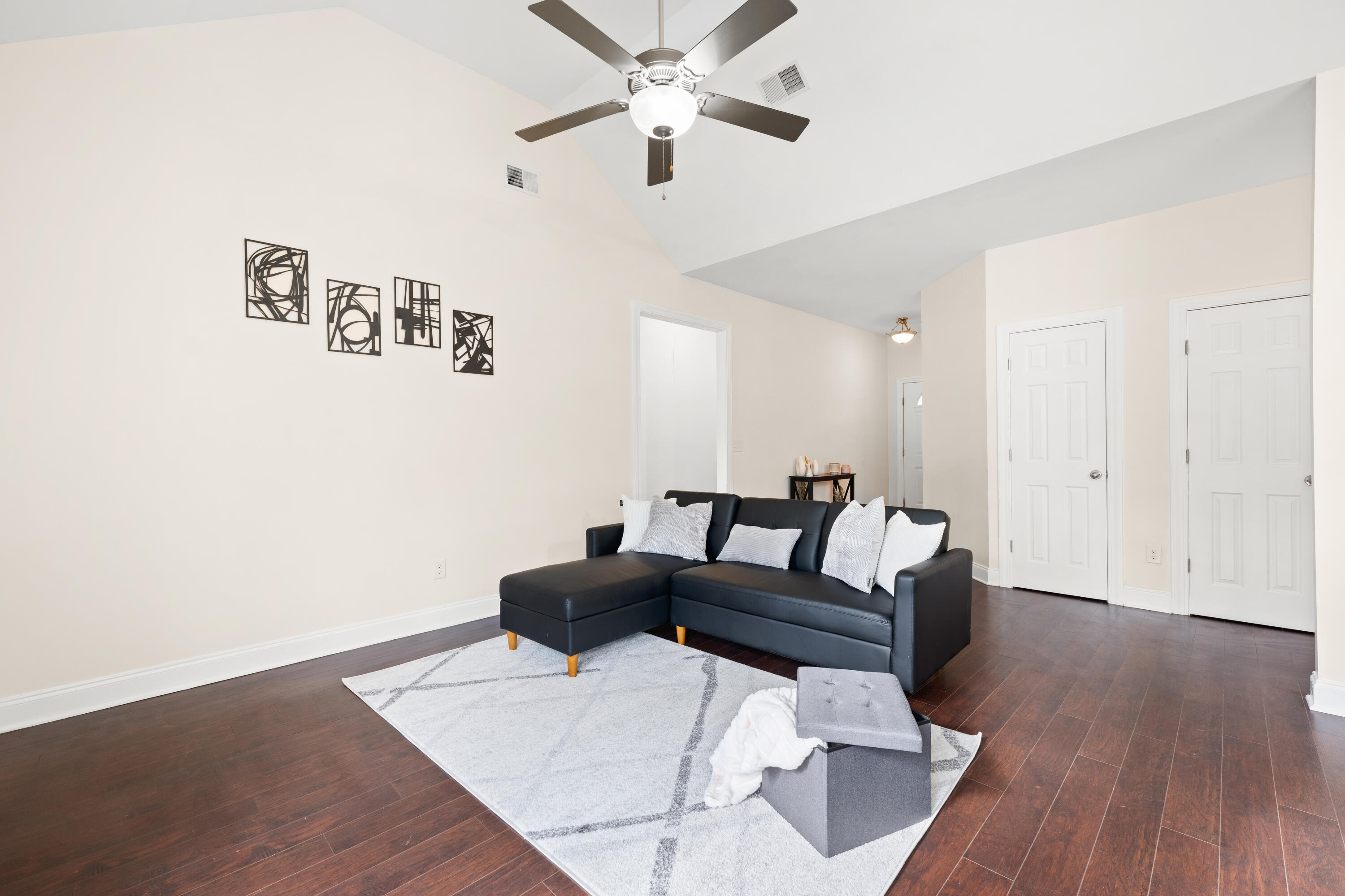 5037 Govan Road Hollywood, SC 29449 - Photo 6 of 27 5037 living room 2