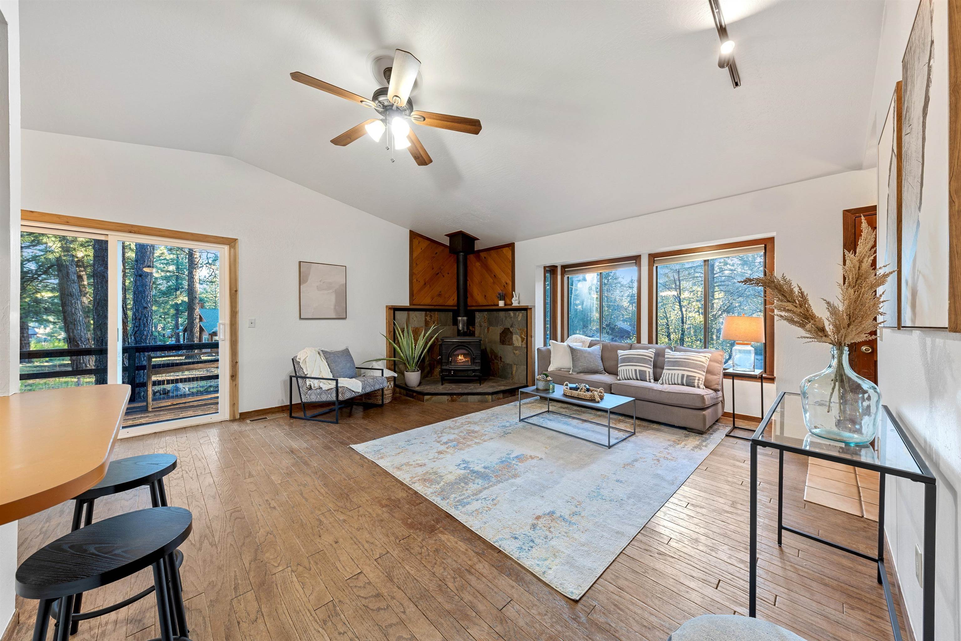 10260 Laburnham Circle Truckee, CA 96161 - Photo 22 of 27