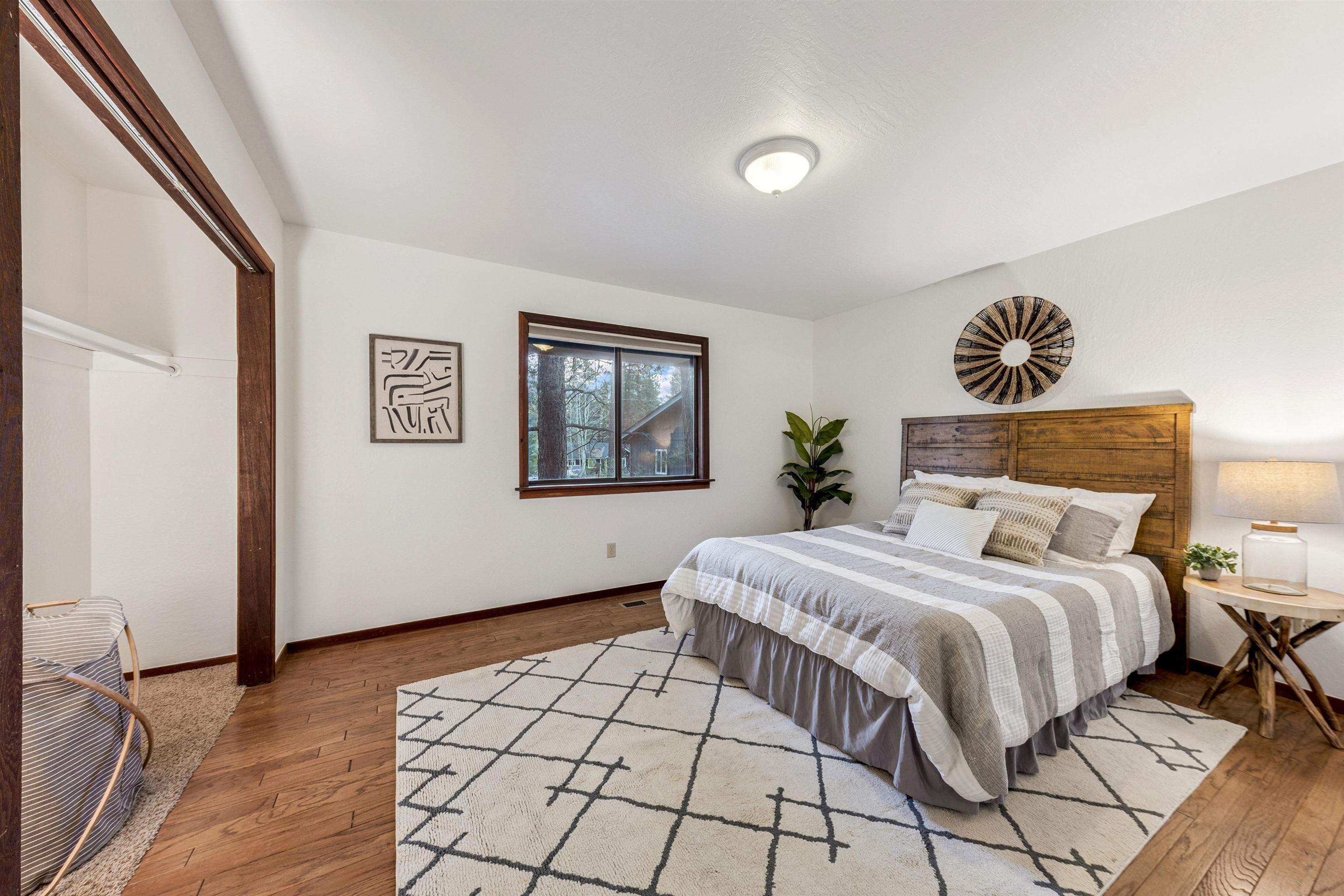 10260 Laburnham Circle Truckee, CA 96161 - Photo 9 of 27