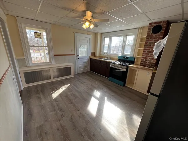 $2,300 | 47 Maples Lane, Middletown, NY 10940