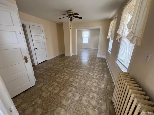 $2,300 | 47 Maples Lane, Middletown, NY 10940