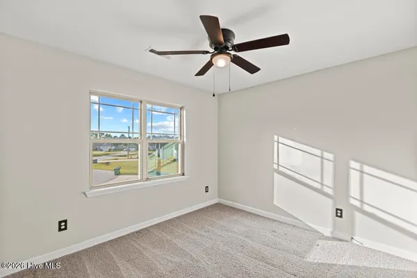 $2,175 | 707 Pandion Court, Holly Ridge, NC 28445