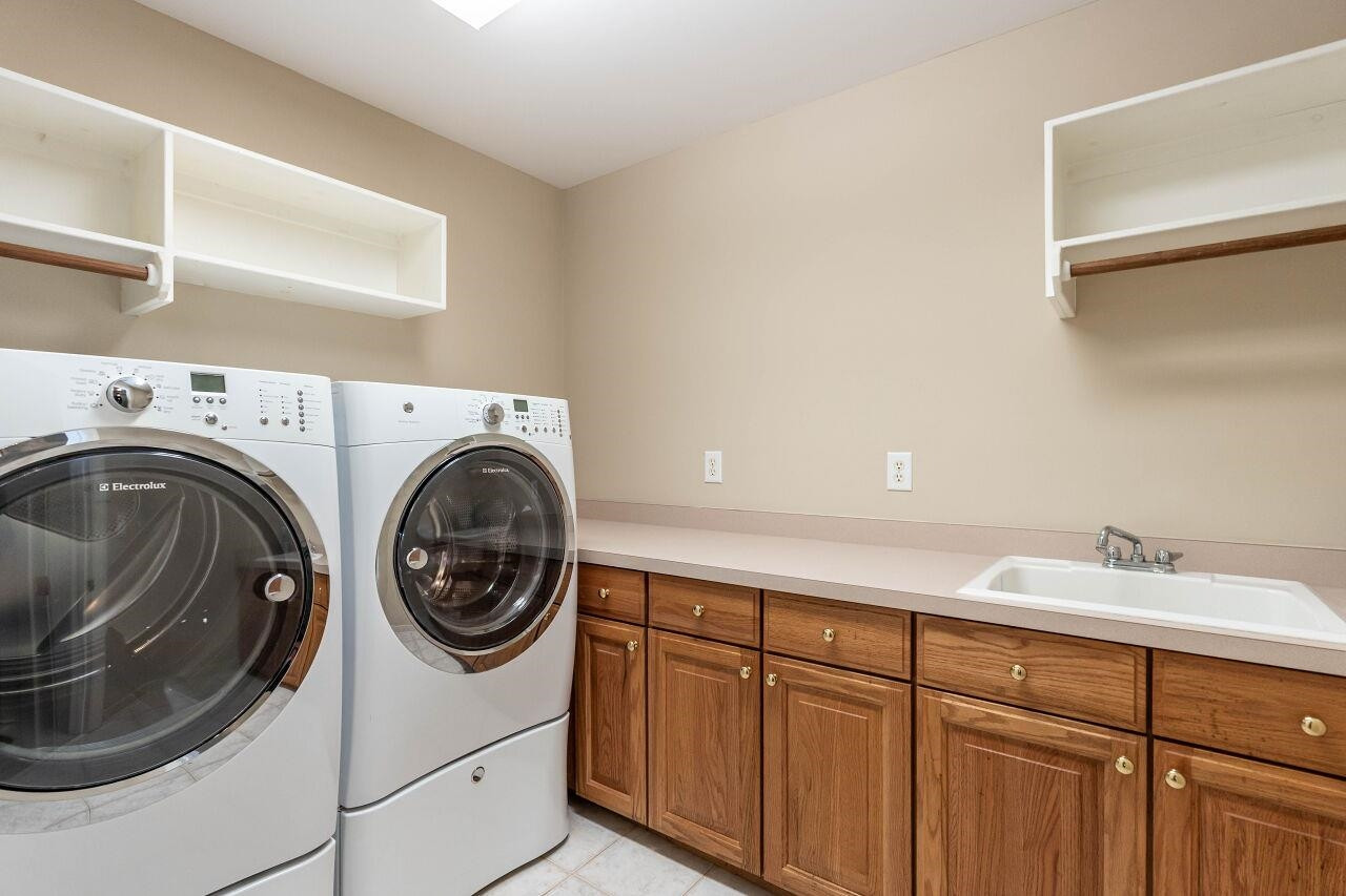 1509 Brightwater Court Raleigh, NC 27614 - Photo 25 of 41 ...has sink and cabinets